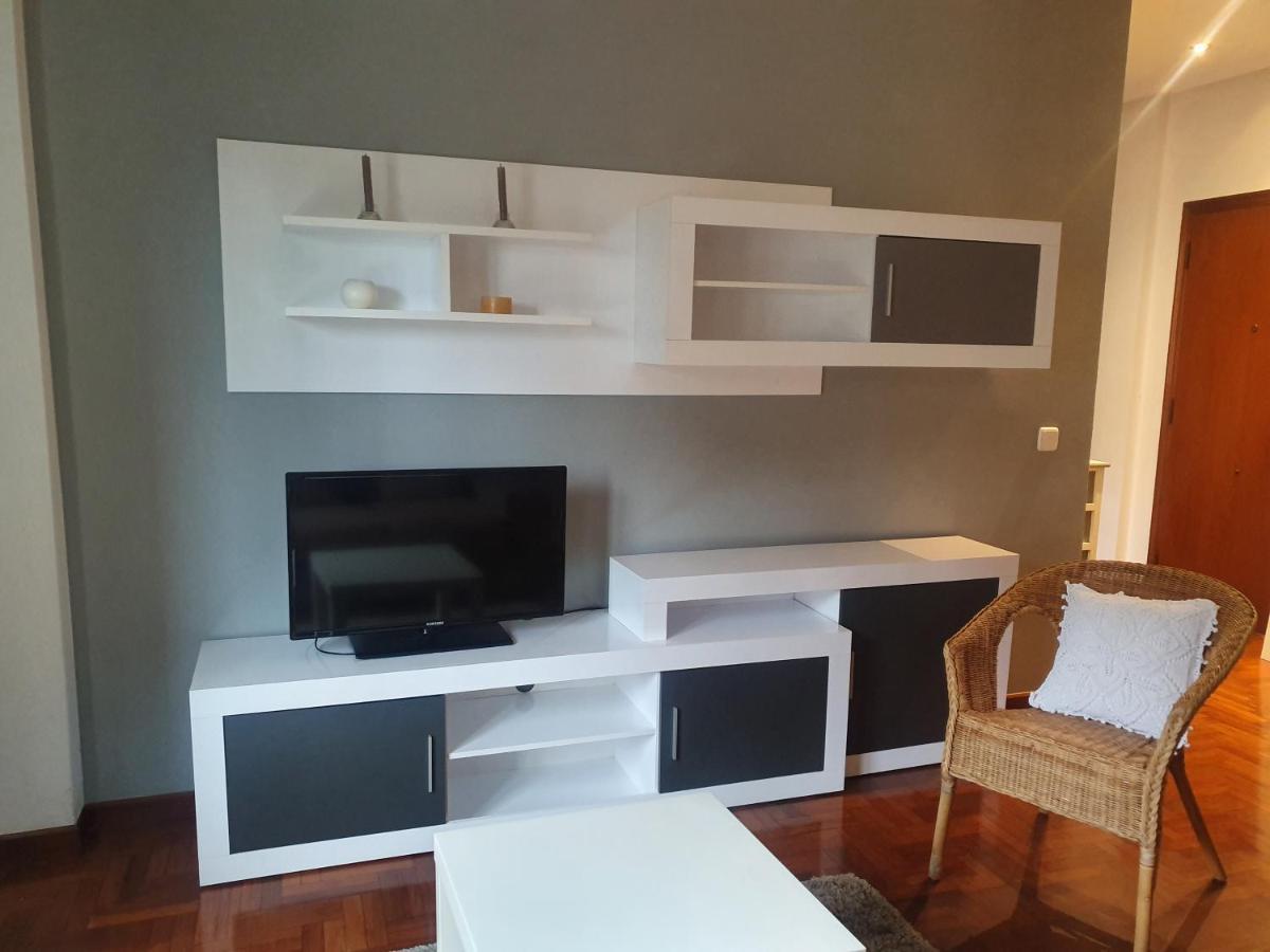 Casco Historico- Vivienda De 2 Habitaciones Con Parking Oviedo Dış mekan fotoğraf