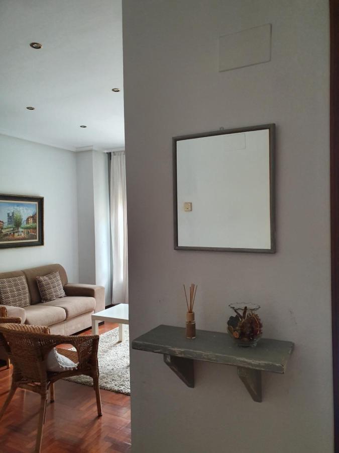 Casco Historico- Vivienda De 2 Habitaciones Con Parking Oviedo Dış mekan fotoğraf