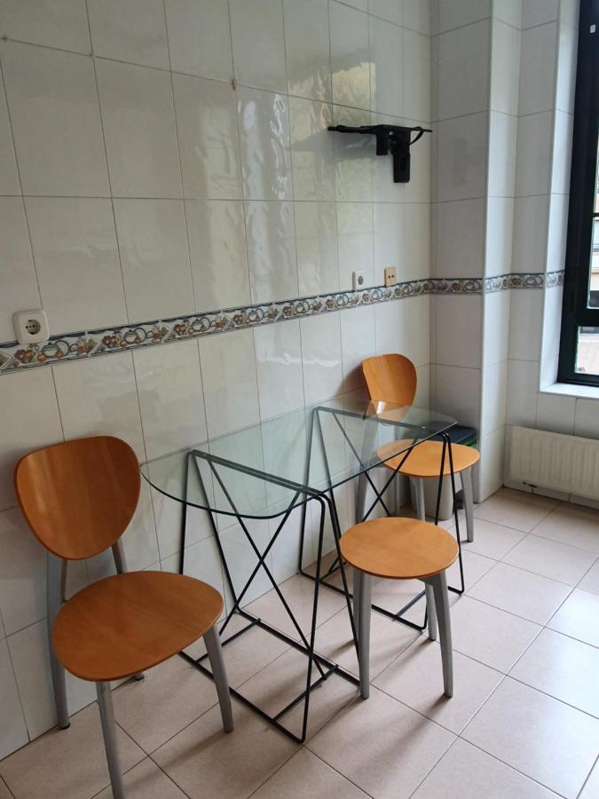 Casco Historico- Vivienda De 2 Habitaciones Con Parking Oviedo Dış mekan fotoğraf