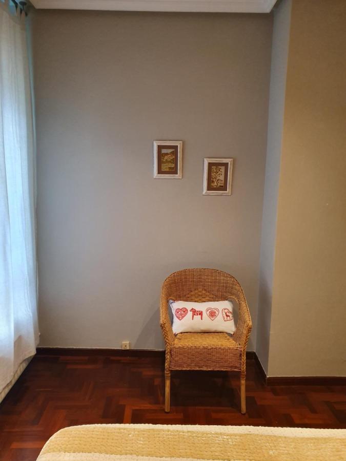 Casco Historico- Vivienda De 2 Habitaciones Con Parking Oviedo Dış mekan fotoğraf